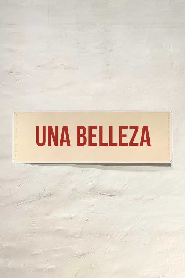 POSTER - UNA BELLEZA